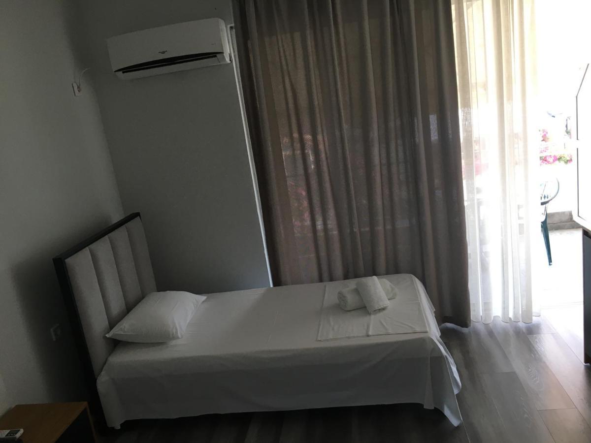 Irini Boutique Rooms!!! Himara Kültér fotó